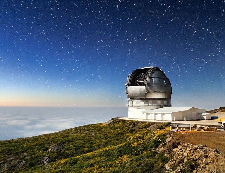 Contemplando las estrellas bajo el cielo de Isla Bonita - Misswood